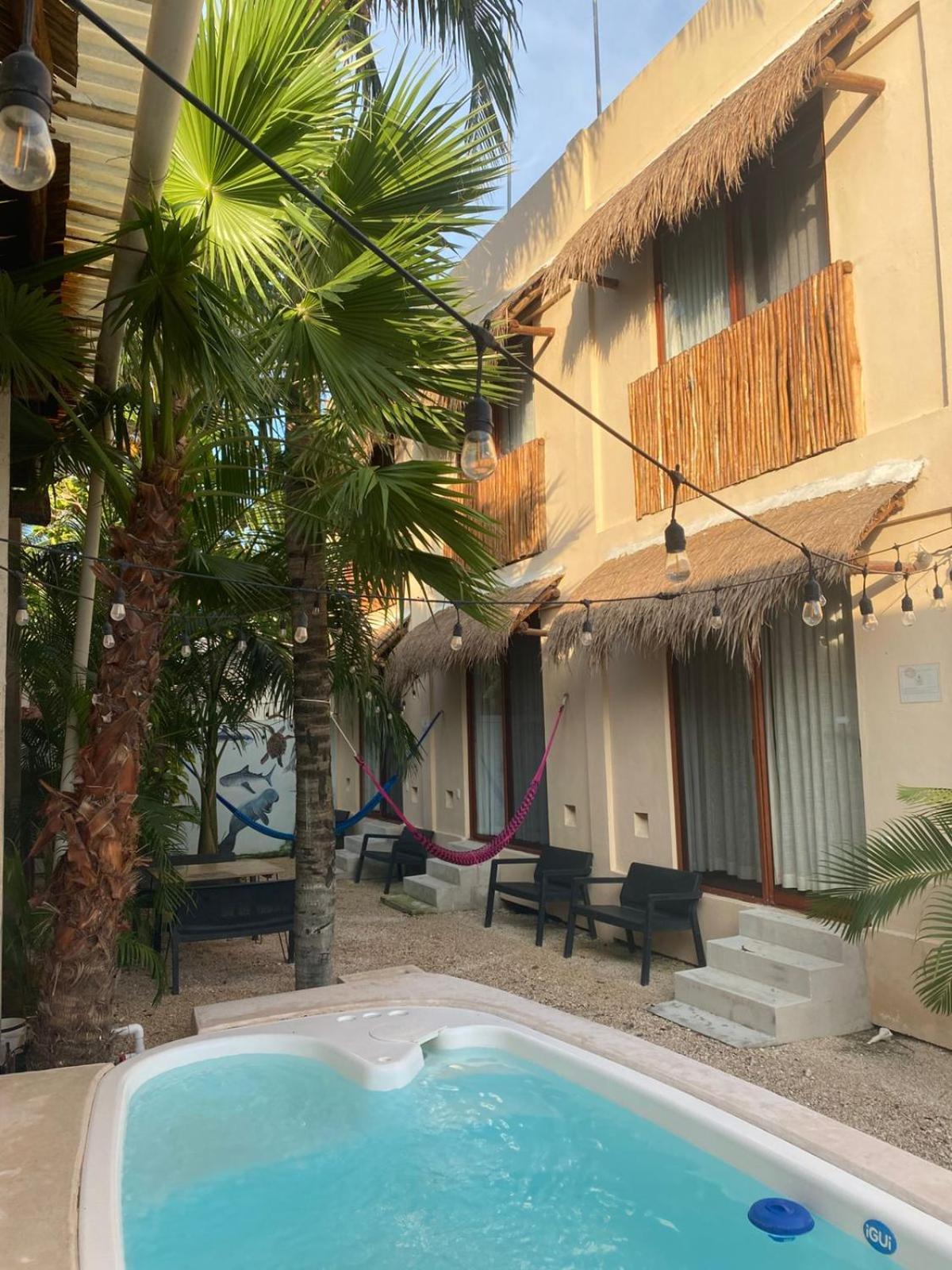 Hotel Pelecanus Suites Holbox Exterior foto