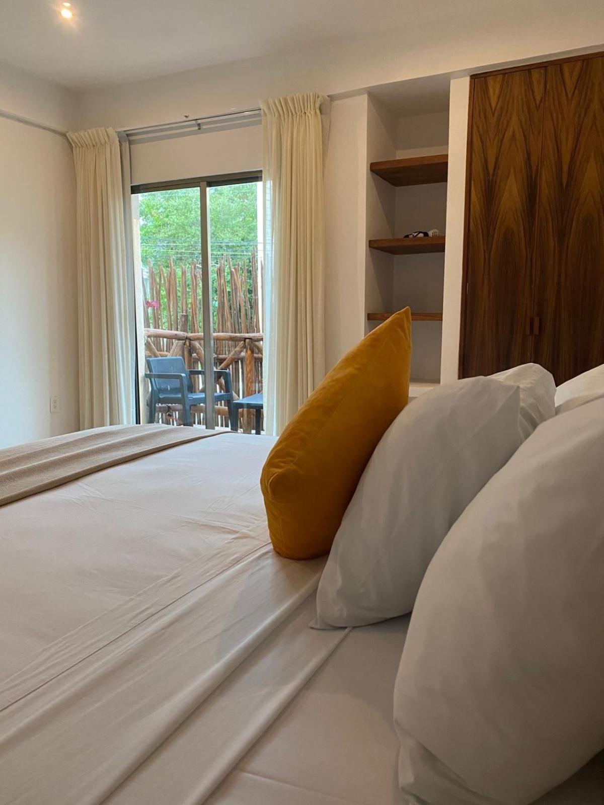 Hotel Pelecanus Suites Holbox Exterior foto