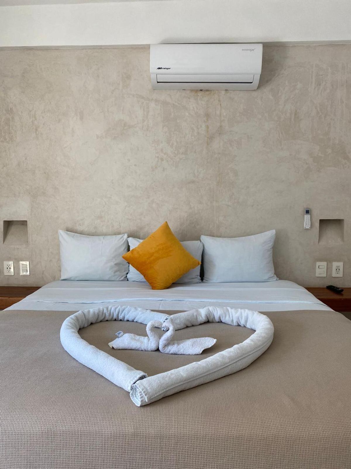 Hotel Pelecanus Suites Holbox Exterior foto